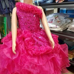 Meet your Posher, Sonia